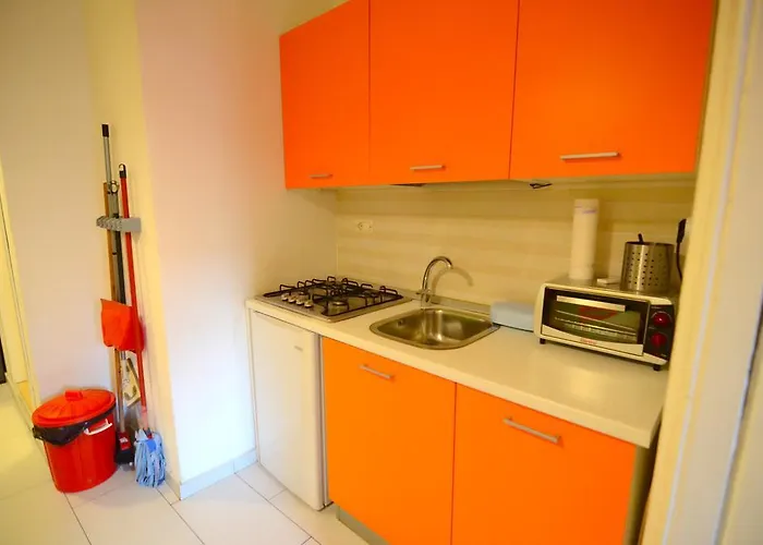 Shine * Νάπολη